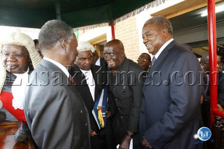 President Michael Sata (left) shares a light moment with First Republican President Kenneth Kaunda and outgoing President Rupiah Banda at the inauguration ceremony in Lusaka