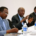 Finance Minister Alexander Chikwnda is flanked by Secretary to the
Treasury Fredson Yamba (left) and Bank of Zambia Governor Michael
Gondwe (right) at a media breakfast at Taj-Pamodzi hotel in Lusaka