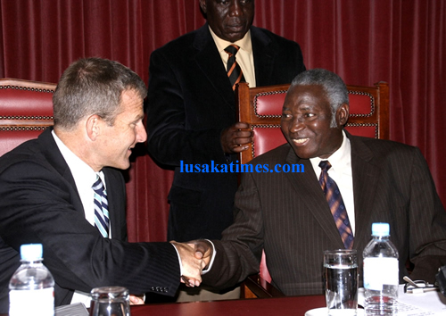 Amusaa Mwanamwambwa (R)