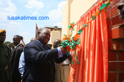 RB_in_chambeshi1 President Banda commissioning the electricity substation in Chambishi constructed at a cost of $28 m to power the economic zone.