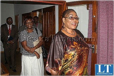 Tourism Deputy Minister Vera Tembo arrives at Dr Kenneth Kaunda's residence for a meeting on the environment