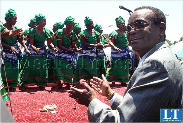 Vice president George Kunda cheering an MMD dance group