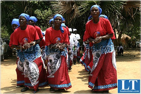 A local choir entertaining guests with traditional songs
