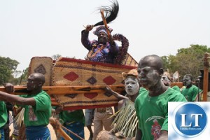 File:Senior chief Kanongesha being carried on his traditional chair during the Chisemwa cha Lunda traditional ceremony in Mwinilunga 2010