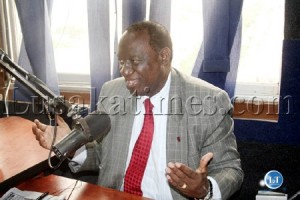 Former Information Minister Ronnie Shikapwasha