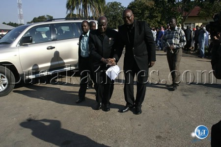 First president Kenneth kaunda arrives for Dr Chiluba's funeral First president Kenneth kaunda arrives for Dr Chiluba's funeral