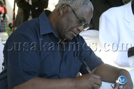Akashambatwa Mbikusita Lewanika