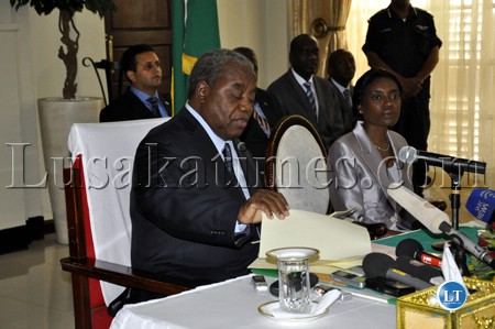 Former President Banda and his wife Thandiwe during a farewell press conference in Lusaka Former President Banda and his wife Thandiwe during a farewell press conference in Lusaka