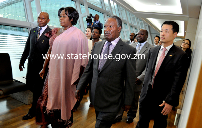 President Sata with his entourage arrive in South Korea President Sata with his entourage arrive in South Korea