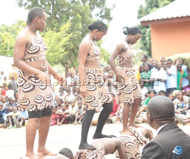 Chibombo High School Cutural groupe doing what they know best during the world Aids day in Chibombo Chibombo High School Cutural groupe doing what they know best during the world Aids day in Chibombo