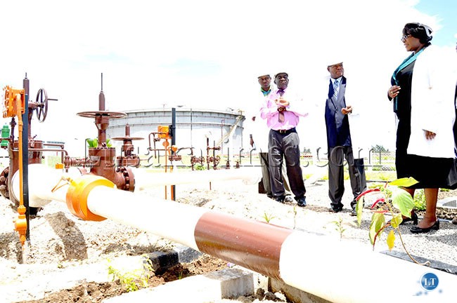 Dr-Kaseba-tours-Tazama-pipline-in-Dar-es-Salaam-copy