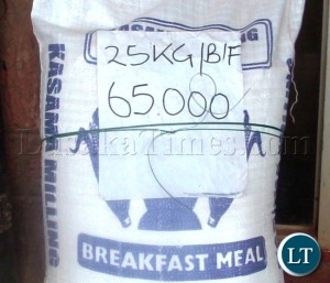  Retailers in Kasama are still selling mealie meal above the K50000, KR50 agreed upon by Government and Millers. Kasama milling 25kg bag of breakfast is selling at K65000, KR65 while roller meal is selling at K46000, KR 46