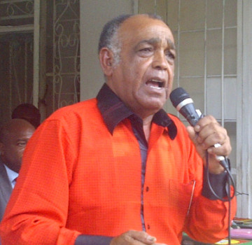 Daunte Saunders speaking at the UPND news conference