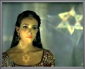 EstherheQueen-1 (1)