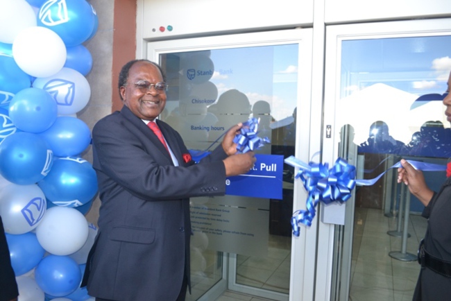BANK of Zambia governor Michael Gondwe