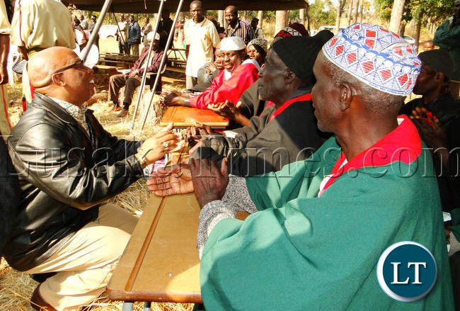 File:Movement for Multi-party Democracy (MMD) President Dr. Nevers Mumba paying homage to Bemba royal Indunas (Bashulubemba) when the late Paramount Chief Chitimukulu was being royally sent off for burial at shimwalule in Chinsali district 2013