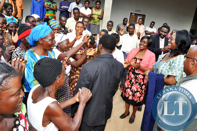 Souther Province women sing for First Lady Dr Christine Kaseba when she arrived at Chilala Rural Health Centre where she donated Health Packs and blankets in Kalomo District