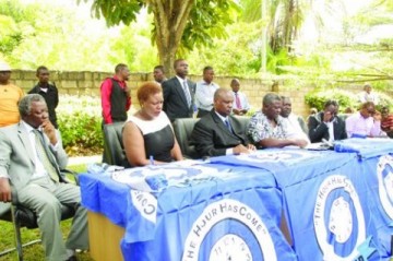Mike-Mulongoti-with-MMD-Rebels-Dora-Siliya-Dr-Michael-Kaingu-Brig-Gen-Dr-Brian-Chituwo-Lucky-Mulusa-Chembe-Nyangu-and-Kapembwa-Simbao-