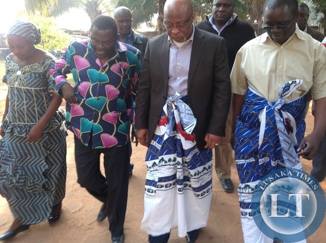 Dr Mumba and his delegation entering the palace