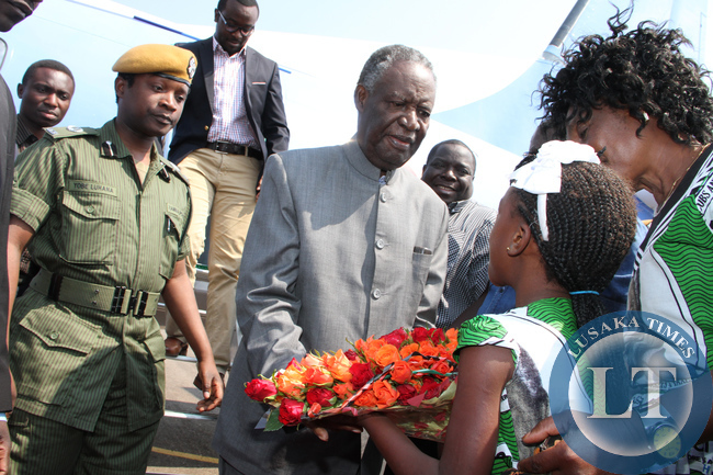 President Sata receives flowers on arrival in Solwezi to drum up support for PF candidate Malwa