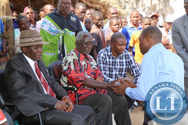 Lusaka Province Minister Philip Kosamu greets Chief Chipepo of the Tonga people during the Zambangulwe Traditional Ceremony of His Royal Highness Chief Chipepo of Chirundu District