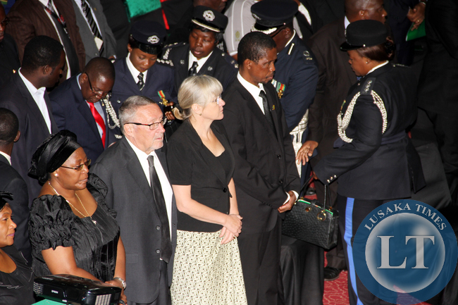 Acting PREsident Guy Scott and his wife Charlotte,First Lady Christine Kaseba and Defence minister Edgar Lungu during the body viewing ceremony