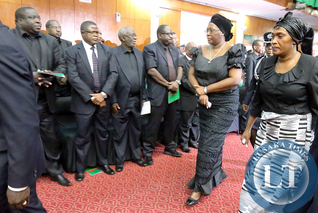 Dr Christine Kaseba Sata arrive at Mulungushi hall during the Body Viewing Ceremony - Picture by Eddie Mwanaleza/Statehouse 02-11-2014.