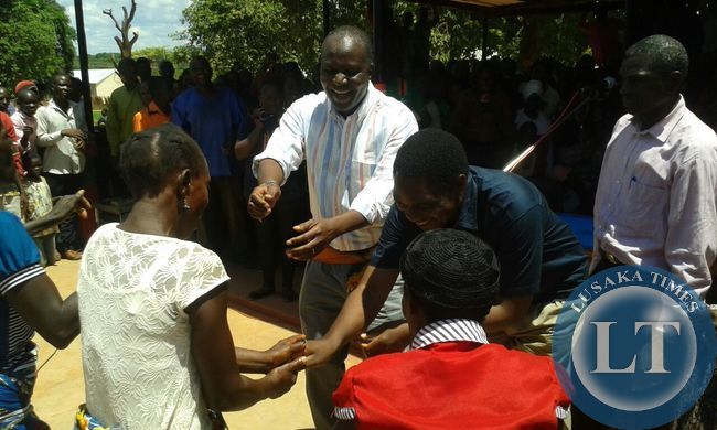 hinsali HH Mutati dancing