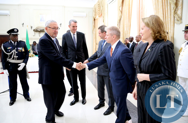 Acting President Dr Guy Scott with French Ambassador to Zambia Emmanuel Cohet , US Ambassador to Zambia Eric Schultz, Finnish Ambassador to Zambia Timo Olkkonen and UN resident Coordinator Janet Rogan after the Ambassadors presented their Credentials to Dr Scott at State House on December 20,2014 -Picture by EDDIE MWANALEZA