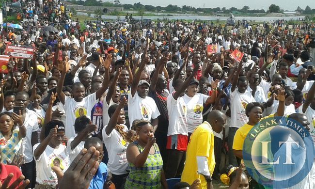 Crowds at Mufulira rally this afternoon