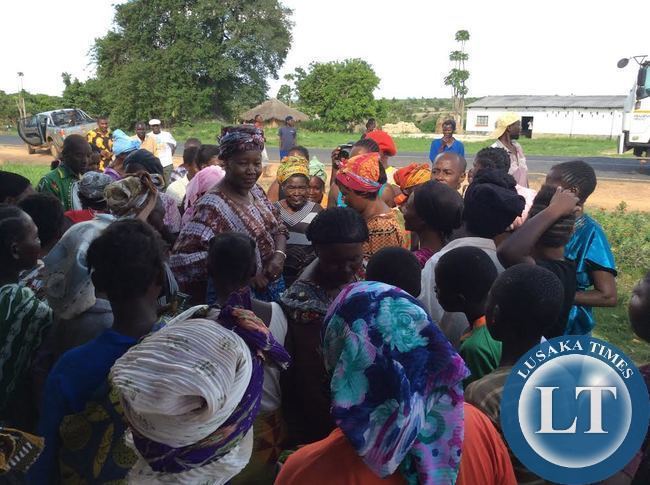 Edith Nawakwi talking to people