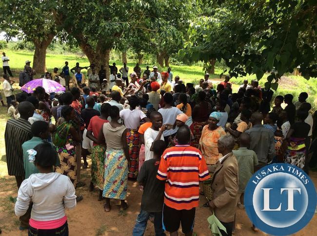 Nwakwi addressing people