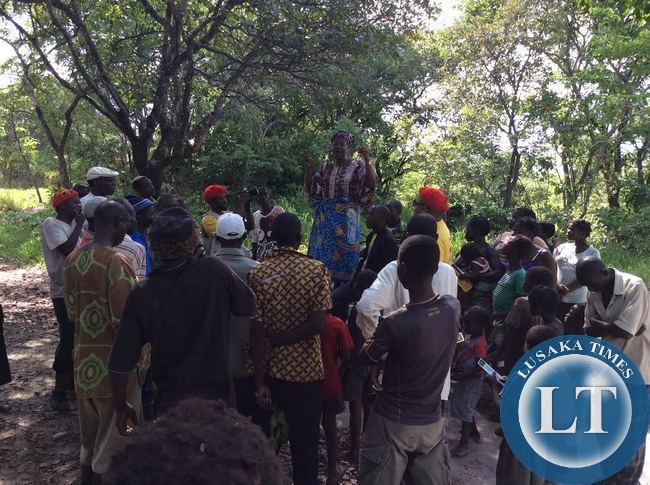 Nwakwi addressing people