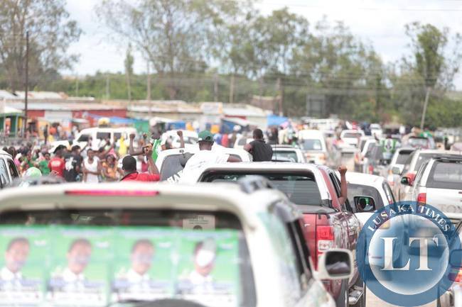 Edgar Lungu's convoy passing through Mongu town