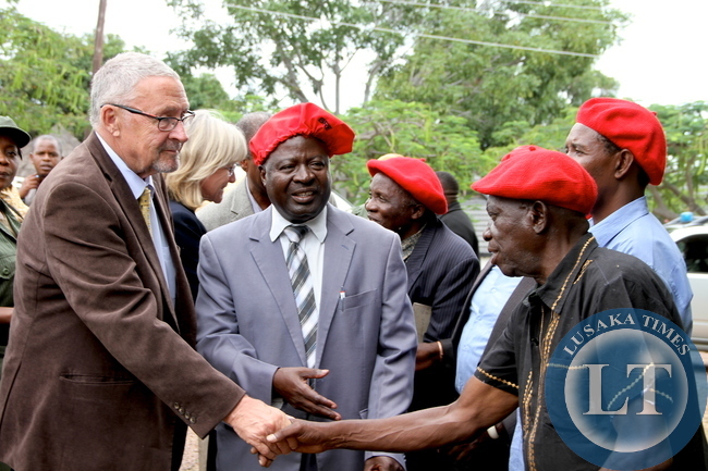 Induna Inete introduces the Induna's to acting President Dr Guy Scott at Limulunga in Mongu . Dr Scott was in Western Province on tour of Developmental projects