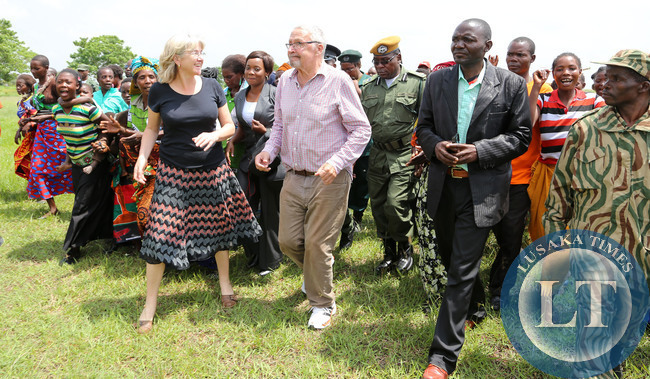 Dr Scott arrive in Samfya 4795 Dr Guy Scott Acting President of Zambia with Madam Dr Charotte Scott on tour of Kasenga School in Luapula Province- Picture by Eddie Mwanaleza/Statehouse 14-01-2015.
