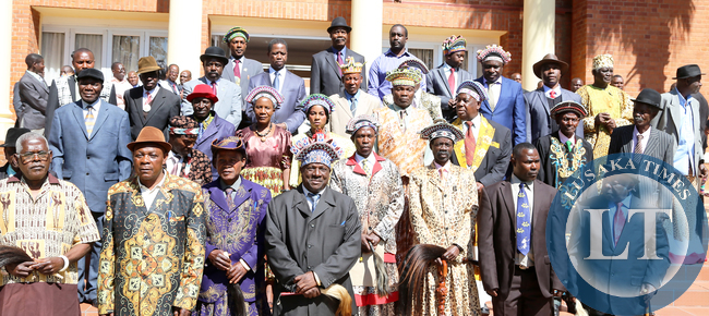 President Lungu Pose with Chiefs From North Western at Statehouse.0416
