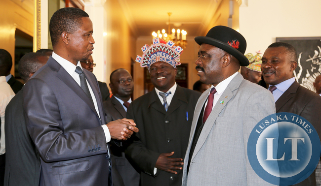 President Lungu talks to Chief Mumena at Statehouse 0381