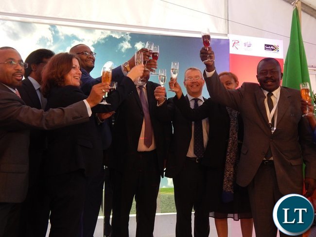 Leaders of delegations from the Zambian and South African Governments and the private sector toast at the launch of the Proflight Zambia flight to Durban from Lusaka. This was at the International Convention Centre in Durban on Monday, 21st September, 2015. PICTURE BY NICKY SHABOLYO