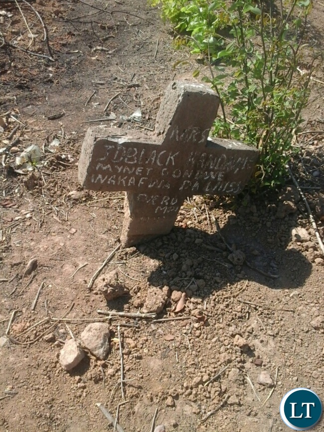 Unscrupulous People Vandalising Tombstones for Metal Plates At Milemu Cemetry
