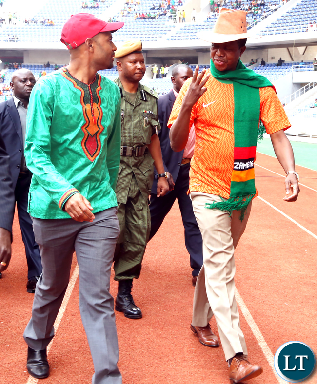 President Edgar Lungu with Kwith Sports Minister Vincent Mwale Shows His Three Fingers the Goal promised by the Zambian Players in Ndola -/Picture by Eddie Mwanaleza/statehouse.