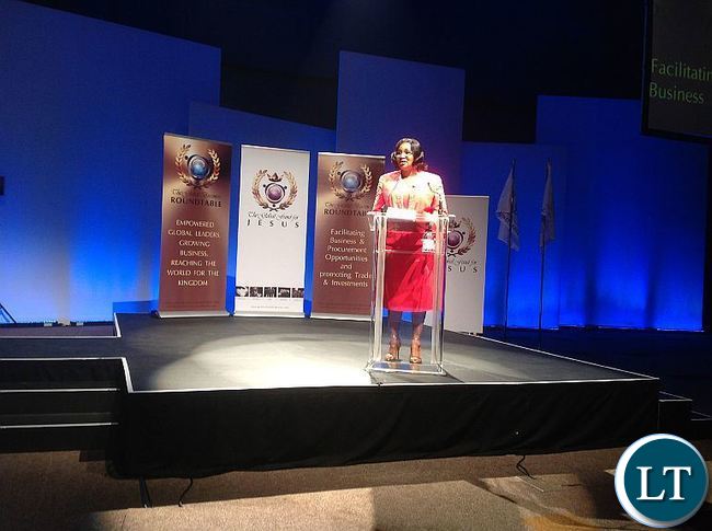 Minister of Swaziland Lindiwe Ndlamini addressing the summit