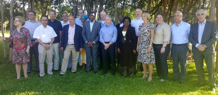 HH with diplomats