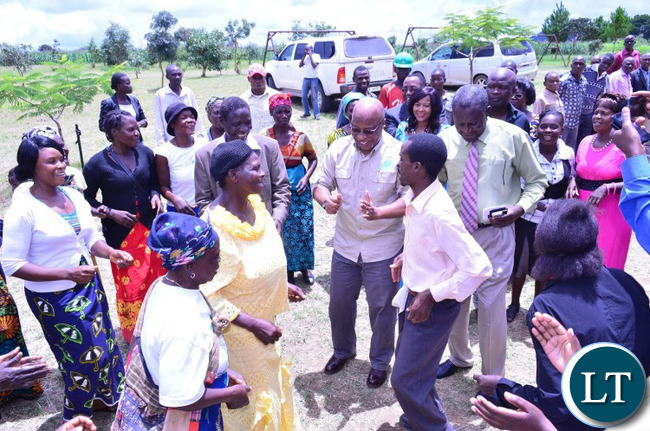 MMD President Dr. Nevers Mumba being welcomed by party officials in Serenje on 13 February 2016