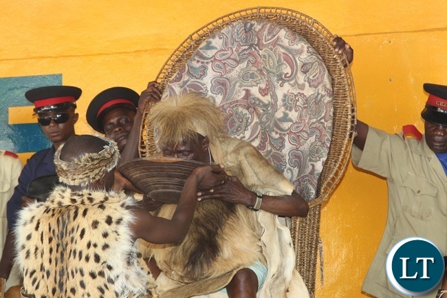 Paramount Chief Mpezeni drinking blood during 2016 Nc`wala traditional ceremony in Chipata