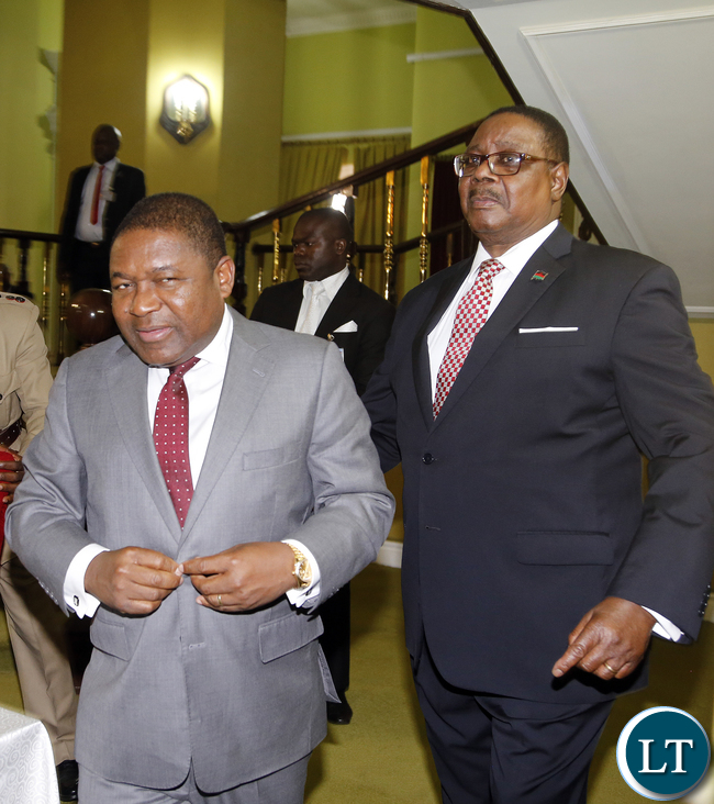 His Excellency President Peter Arthur Mutharika of the Republic of Malawi and His Excellency President Filipe Jacinto Nyusi of the Republic of Mozambique Pictures by Eddie Mwanaleza/statehouse. 25-04-2016.