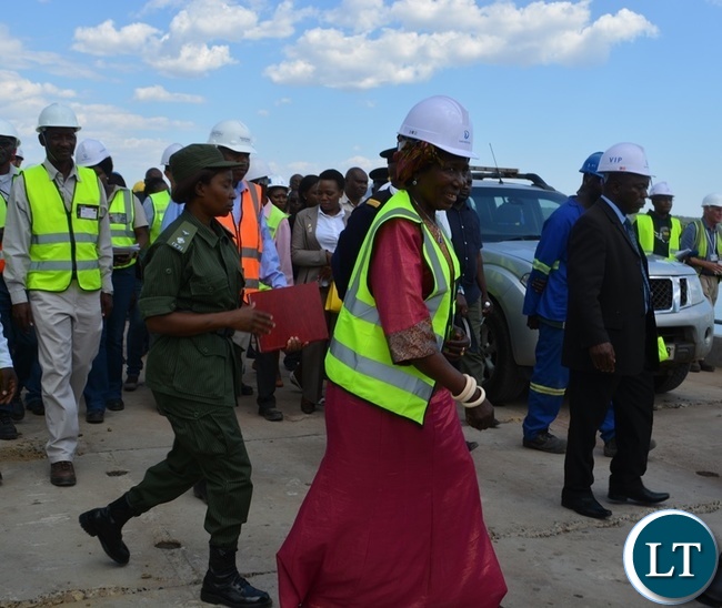 Vice President Inonge Wina inspecting the construction of Kazungula Bridge across Zambezi River