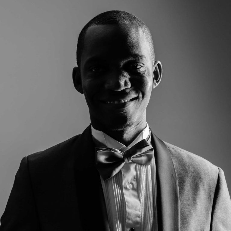 Comedian Topsy goes for international stage