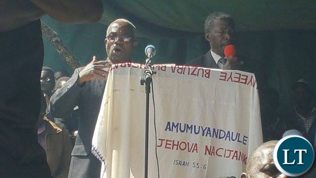 Seventh Day Adventist Church Southern Zambia Conference Dr. Harrington Akombwa delivering a sermon at the burial ceremony for the late Mr Muntanga
