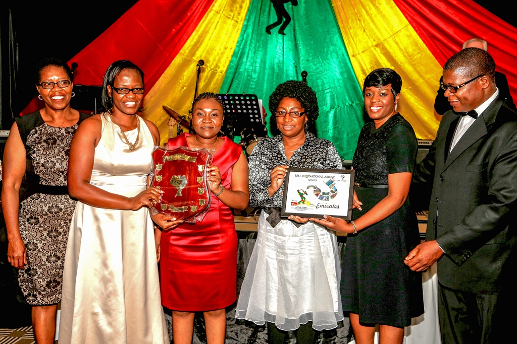 Emirates receives its award for Best International Airline. From left, AZTA chairperson Betty Katiyo, Emirates sales executive , Chipo Karoro, Customer sales and services officer Leticiah Mwanakaoma, Emirates sales manager Zimbabwe Isabel Sachiti, and senior sales support agent Roseline Chibvongodze, with Zimbabwe Council for Tourism chairperson.